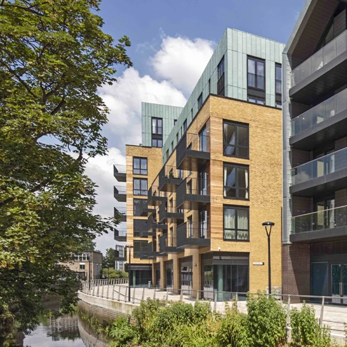 ram_quarterexterior_side_view_green_copper_and_bricks