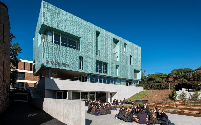 Ravenswood_School_Nordic_Blue-3