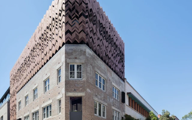 Paramount-Corner_cropped