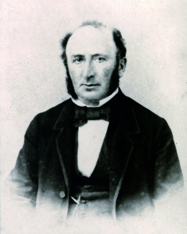 S. Robinow